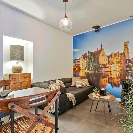 Huswell - Charming Getaway In The Historical City Center Брюгге Экстерьер фото